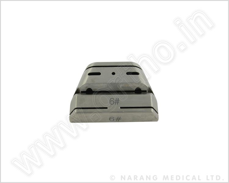 Femoral Cutting Block, Size: 2